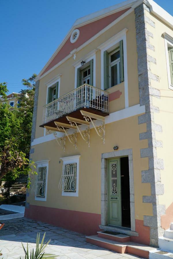 Apartment Gialos 시미 외부 사진
